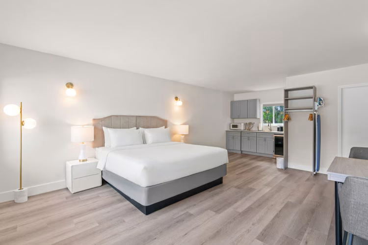 Premium King with Kitchenette
